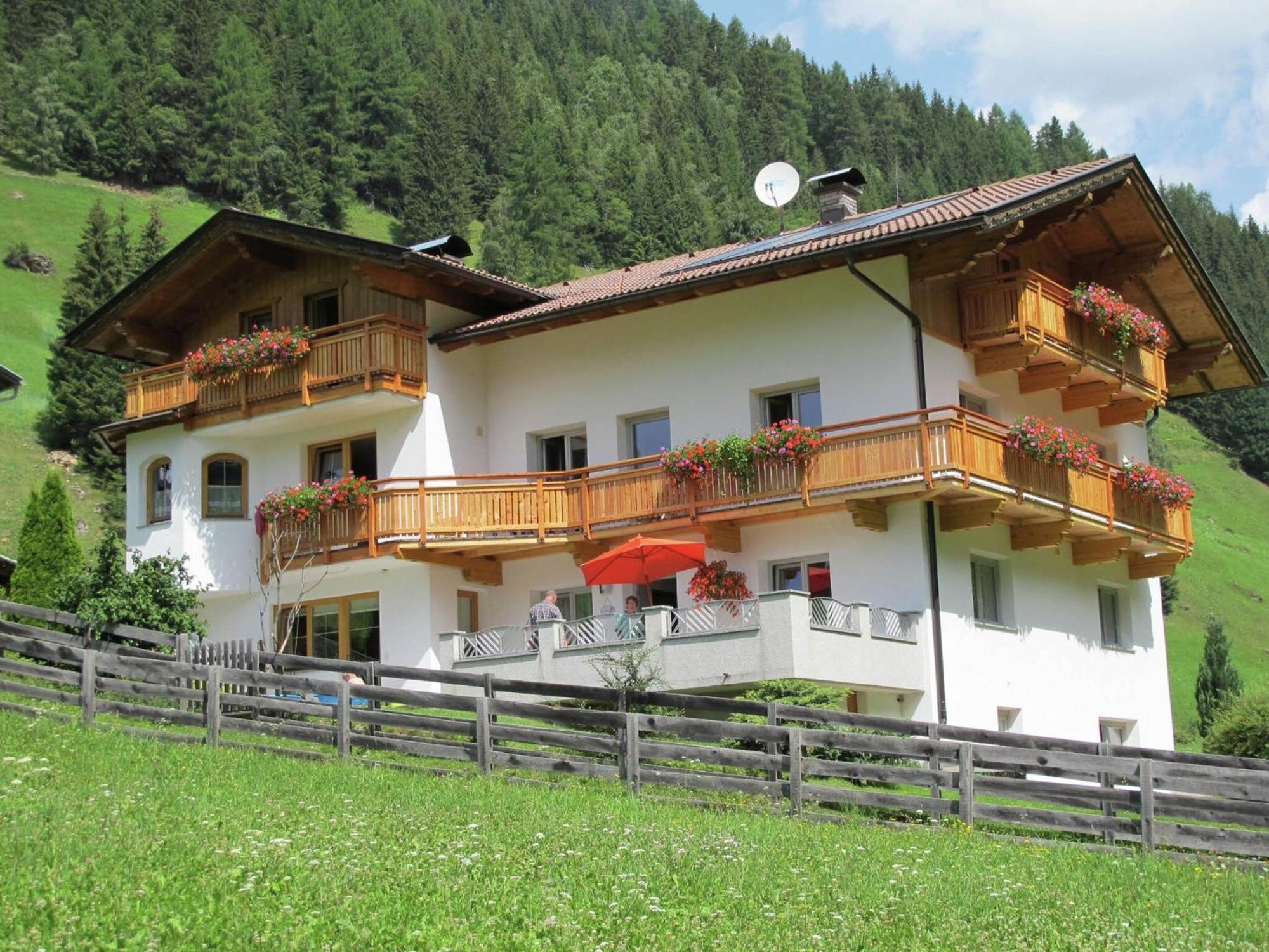 Home With A Wooden Decor And Full Of Atmosphere Außervillgraten Exterior foto